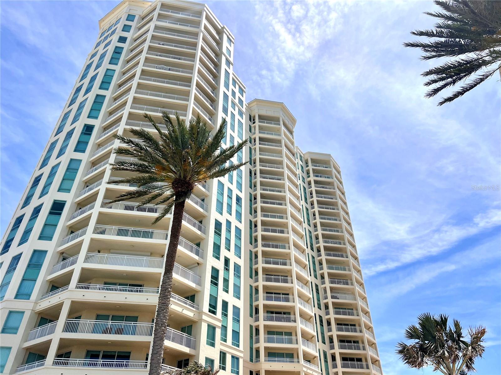 Image 3 of 80 For 1180 Gulf Blvd  306