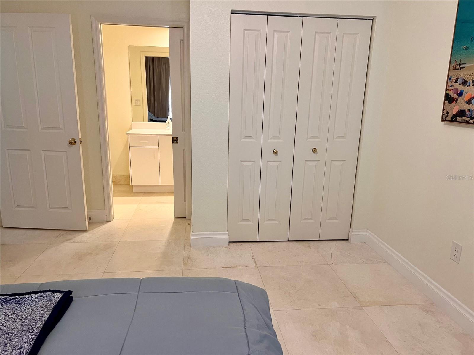 Image 30 of 80 For 1180 Gulf Blvd  306