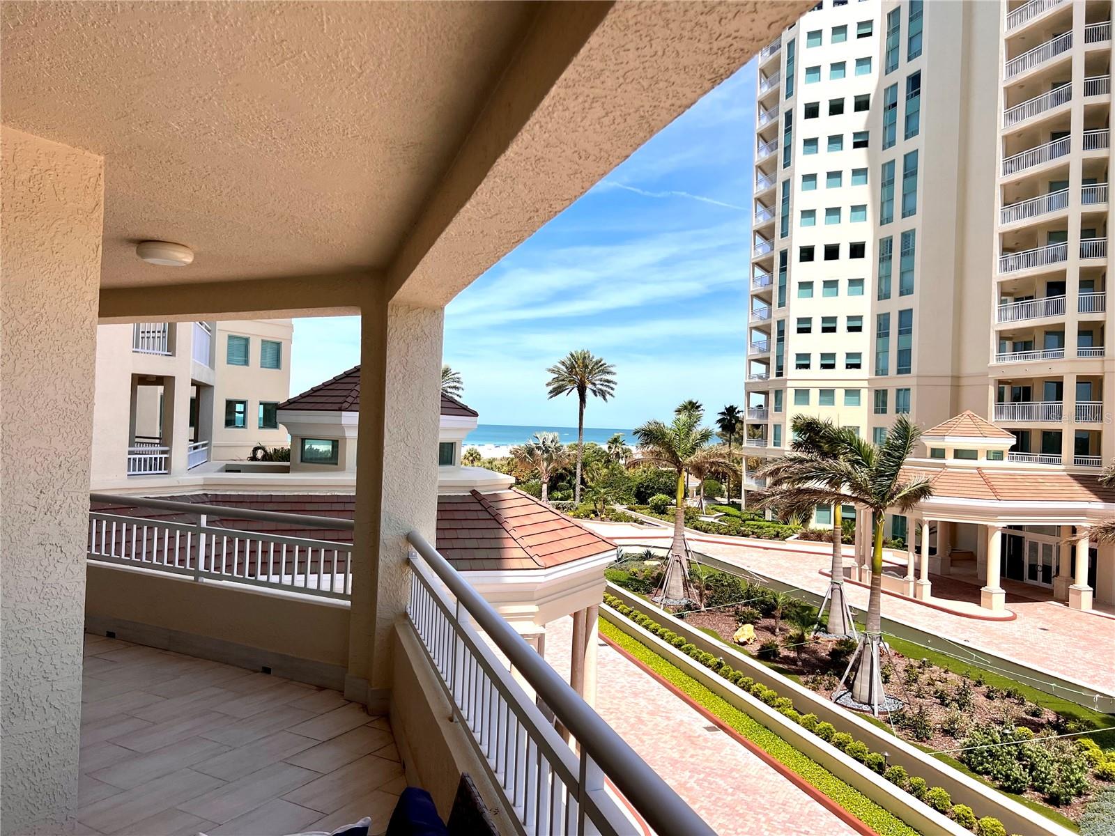 Image 45 of 80 For 1180 Gulf Blvd  306