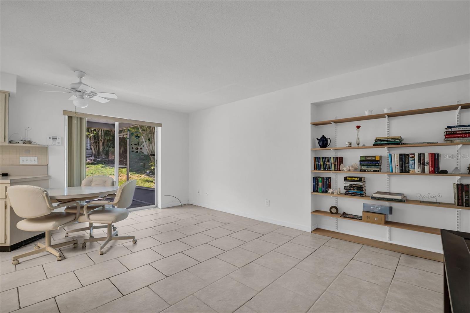Image 16 of 49 For 1598 Brookside Boulevard