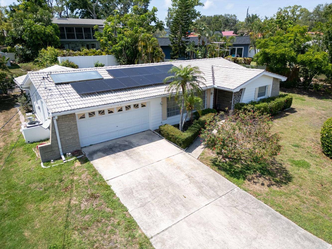 Image 2 of 49 For 1598 Brookside Boulevard