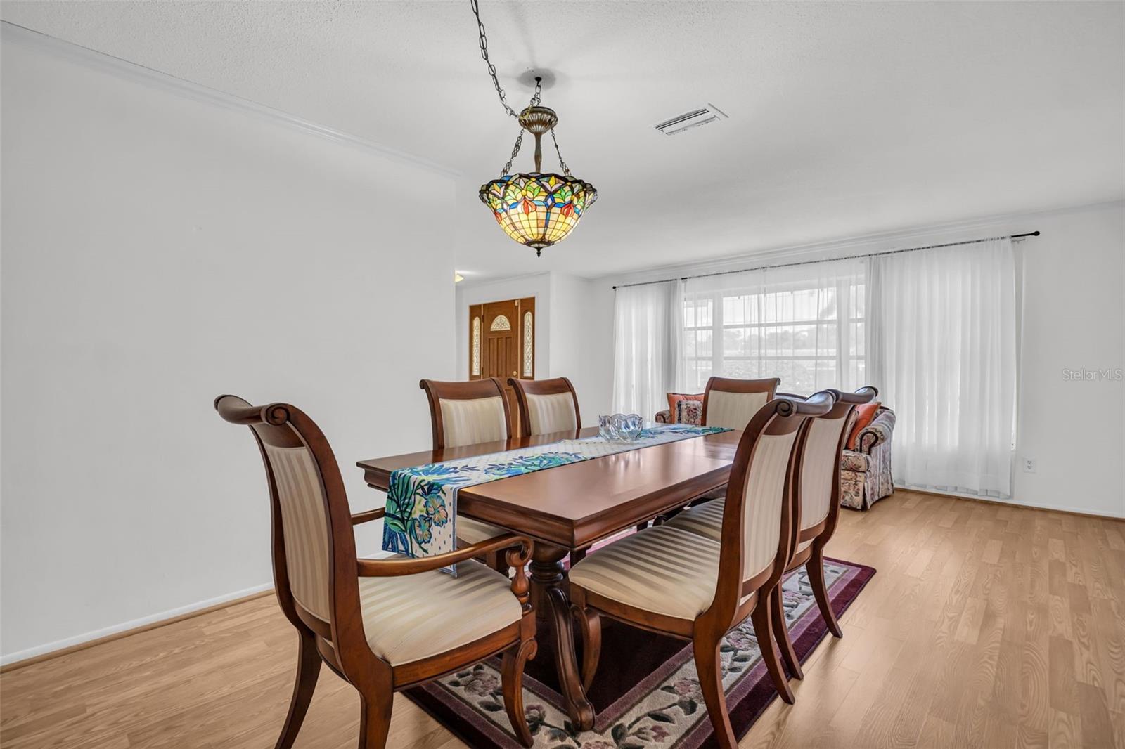 Image 7 of 49 For 1598 Brookside Boulevard