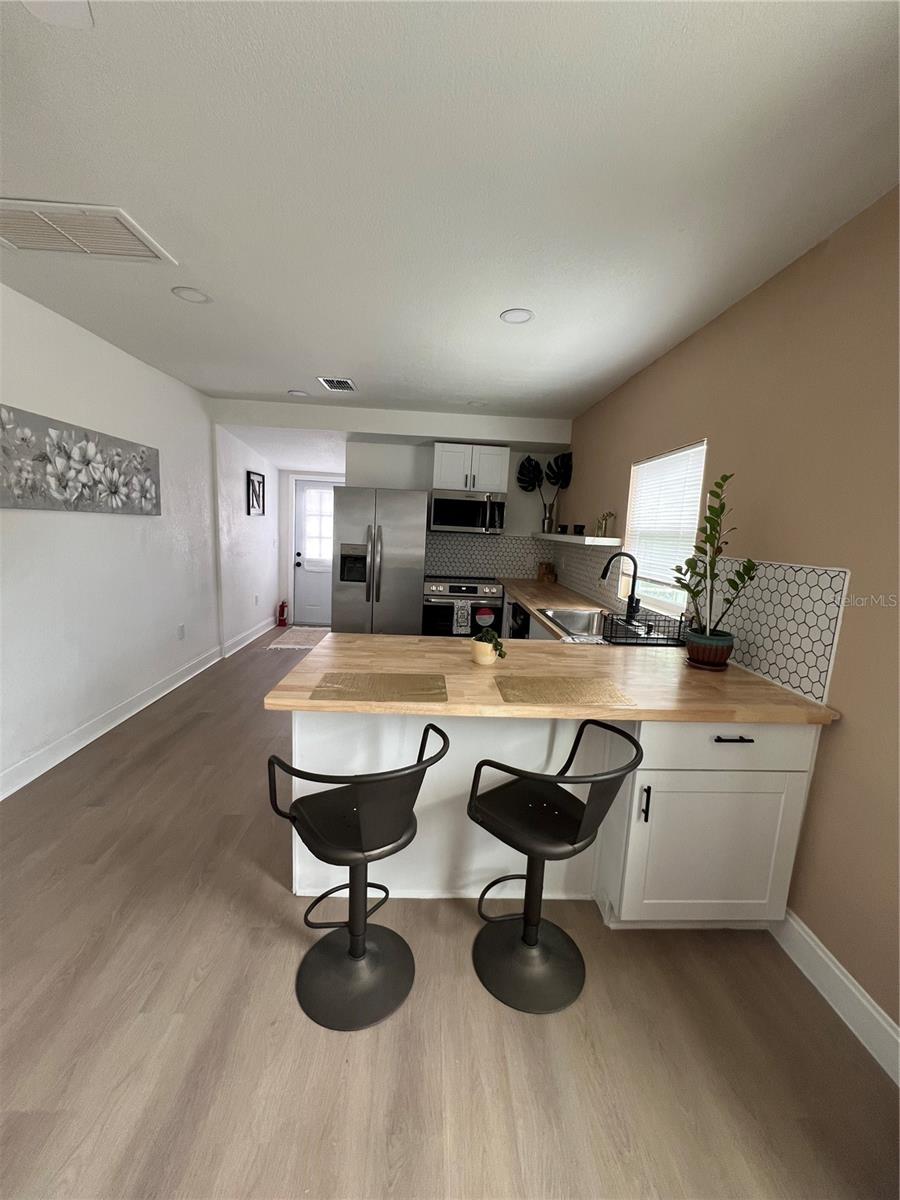 Image 11 of 25 For 3859 9th Avenue S