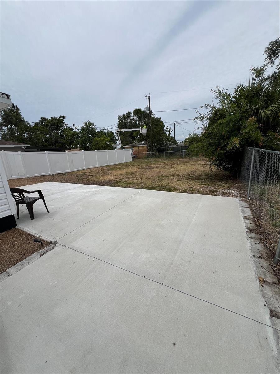 Image 21 of 25 For 3859 9th Avenue S