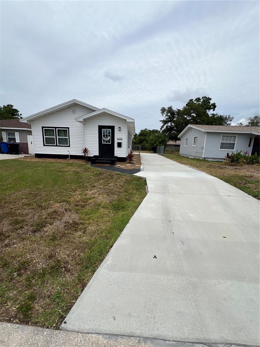 Image 3 of 25 For 3859 9th Avenue S