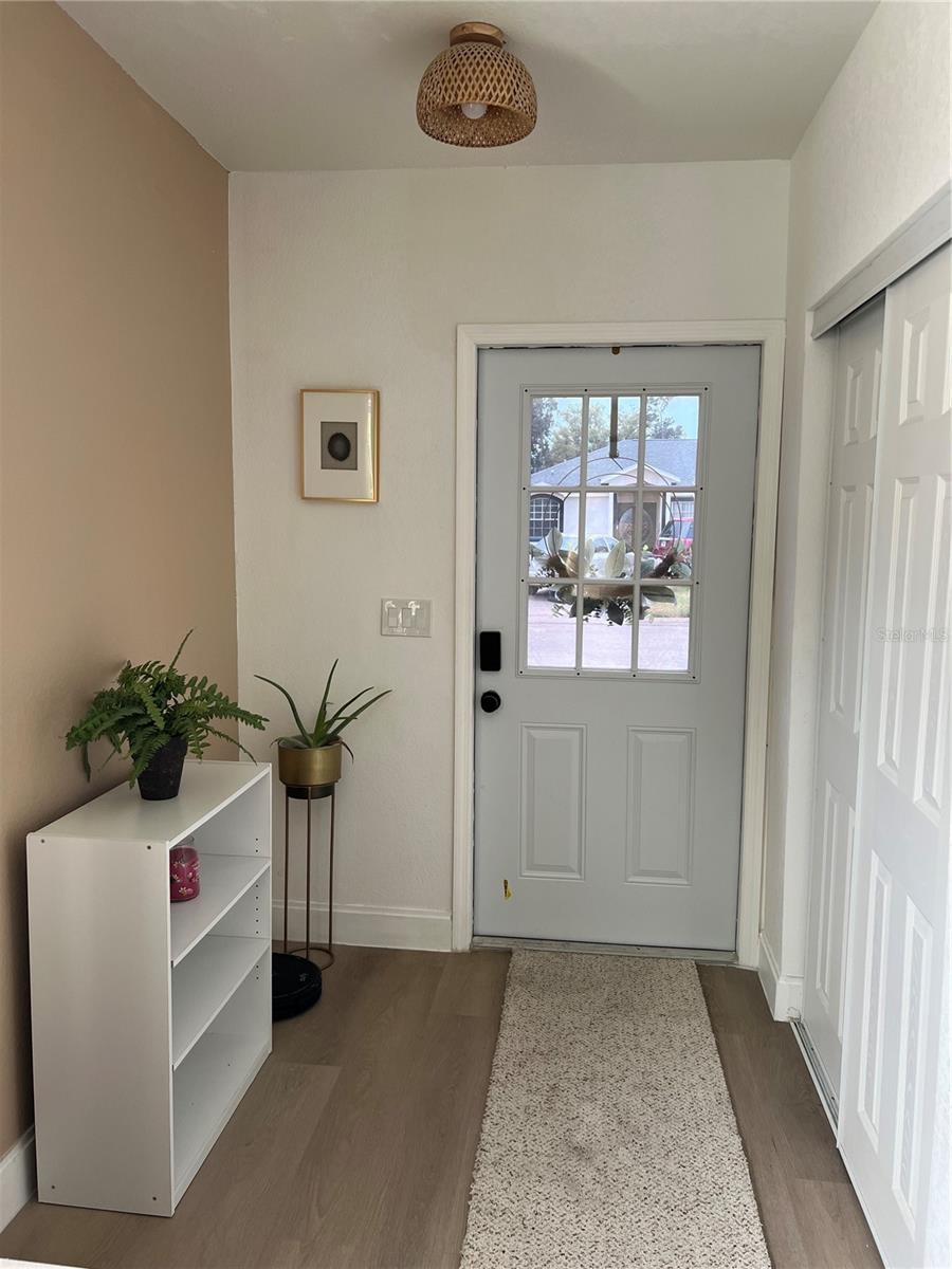 Image 4 of 25 For 3859 9th Avenue S