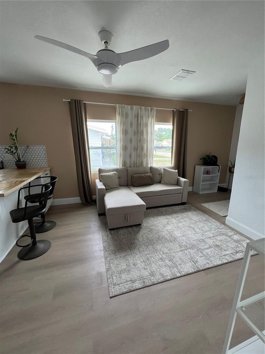 Image 7 of 25 For 3859 9th Avenue S