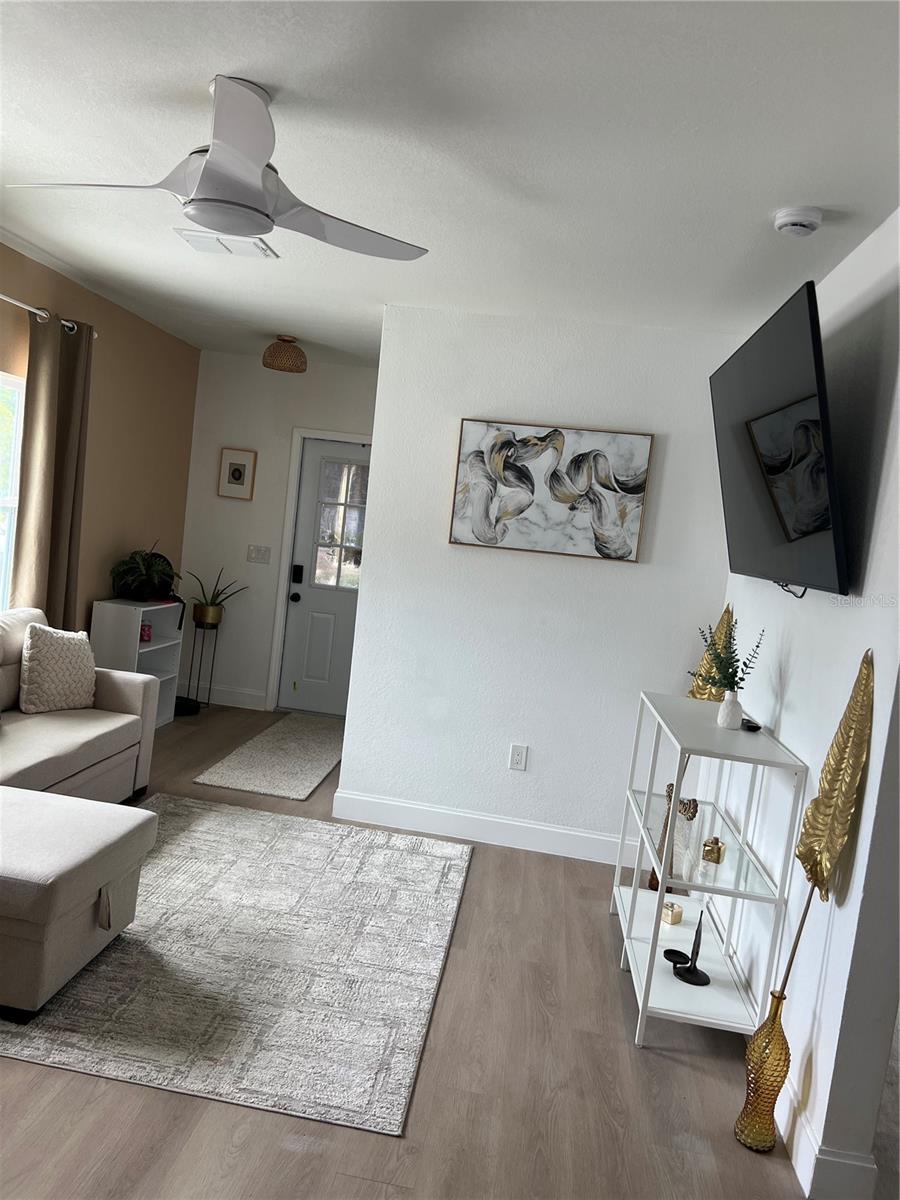 Image 9 of 25 For 3859 9th Avenue S