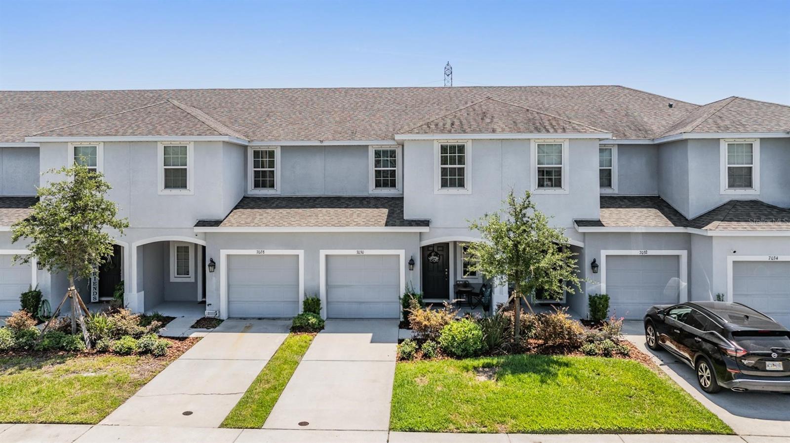 Listing photo id 13 for 7030 Summer Holly Place