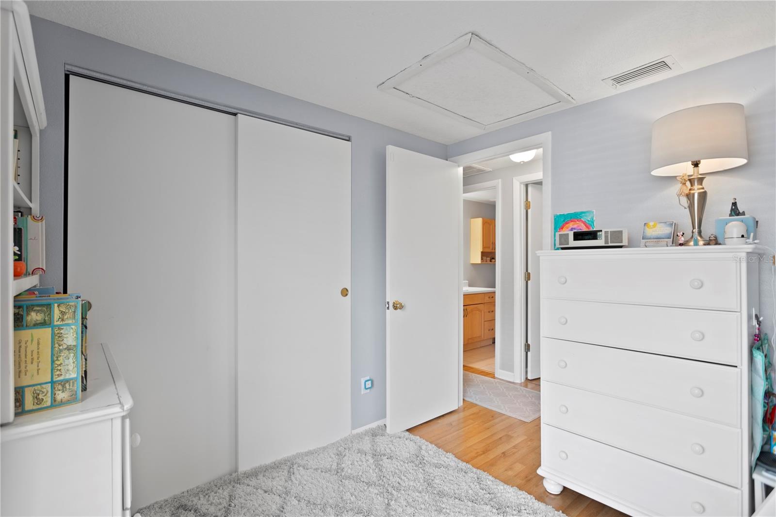 Image 23 of 33 For 9128 Suffield Court