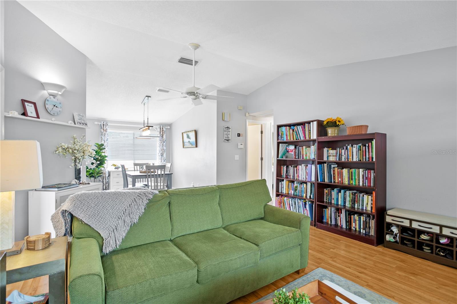 Image 3 of 33 For 9128 Suffield Court