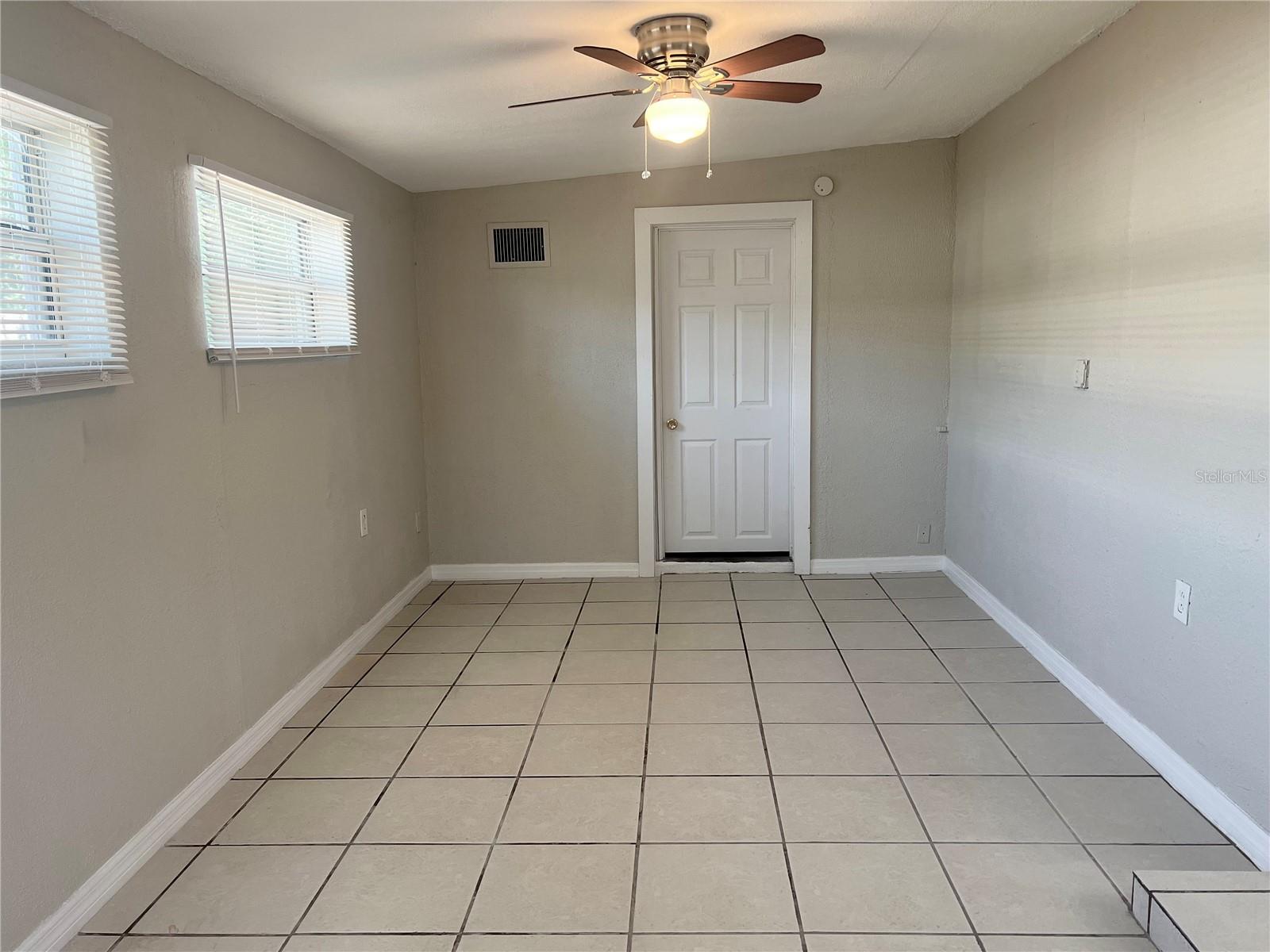 Image 10 of 22 For 10367 109th Avenue