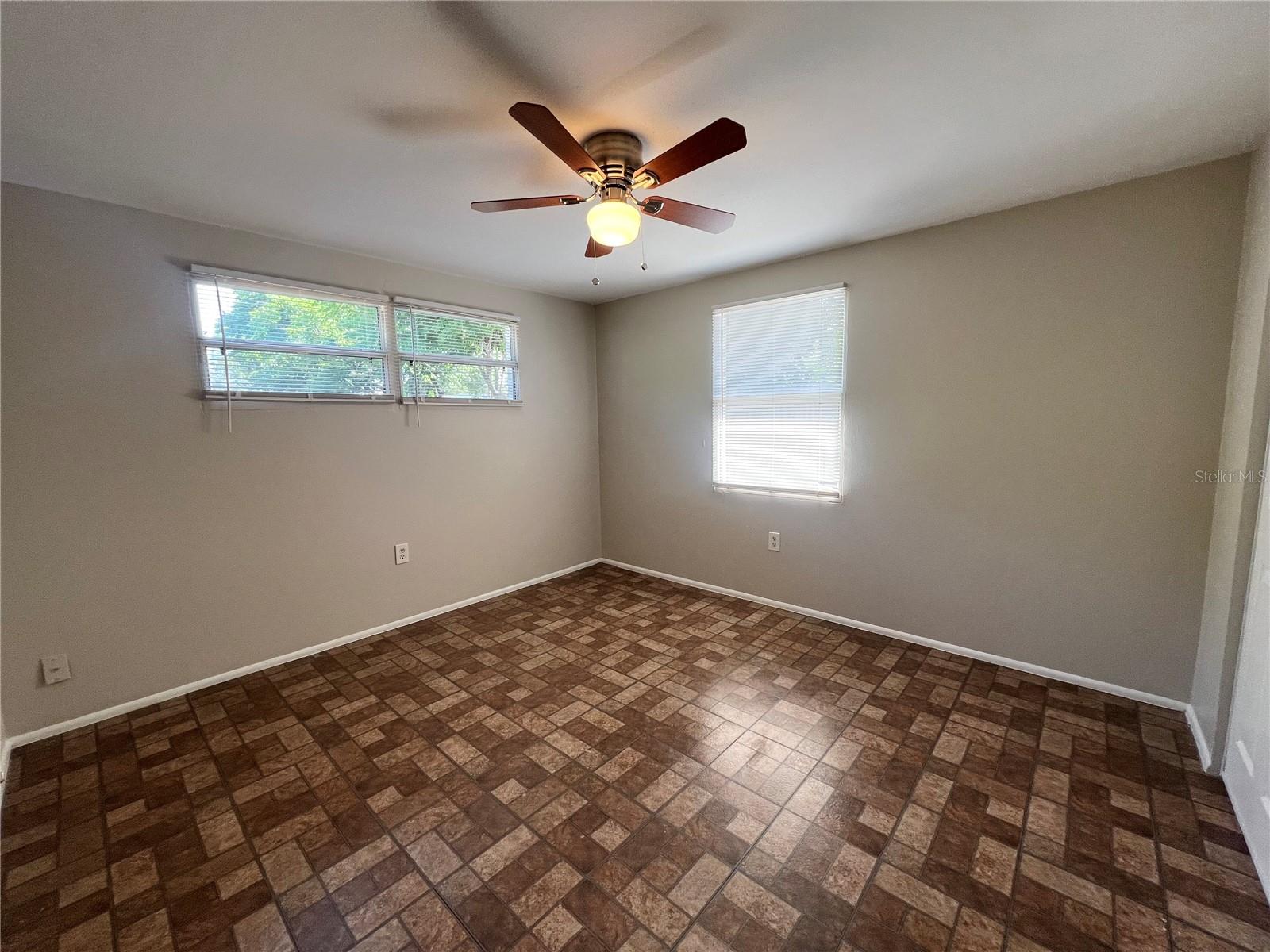 Image 15 of 22 For 10367 109th Avenue