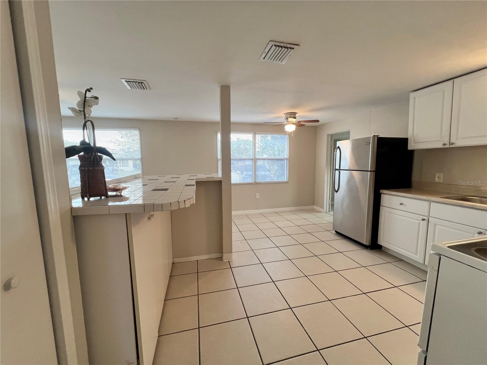 Image 7 of 22 For 10367 109th Avenue