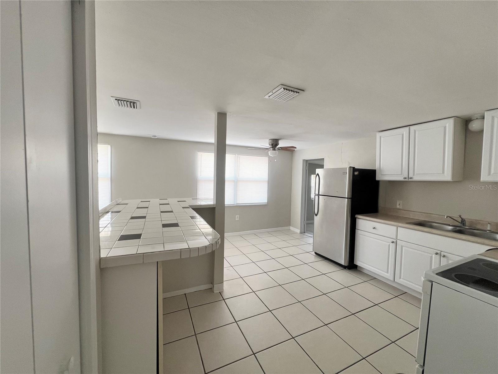 Image 9 of 22 For 10367 109th Avenue