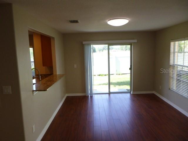 Image 7 of 34 For 10932 Brickside Court