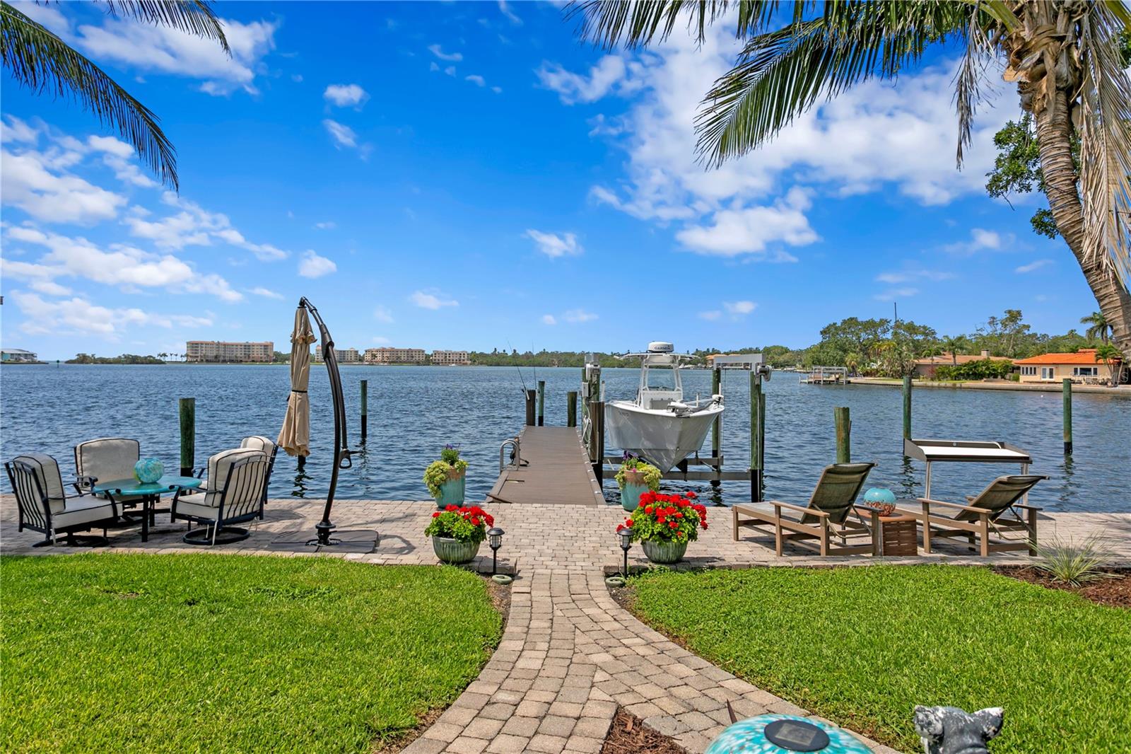 Details for 4649 Neptune Drive Se, ST PETERSBURG, FL 33705