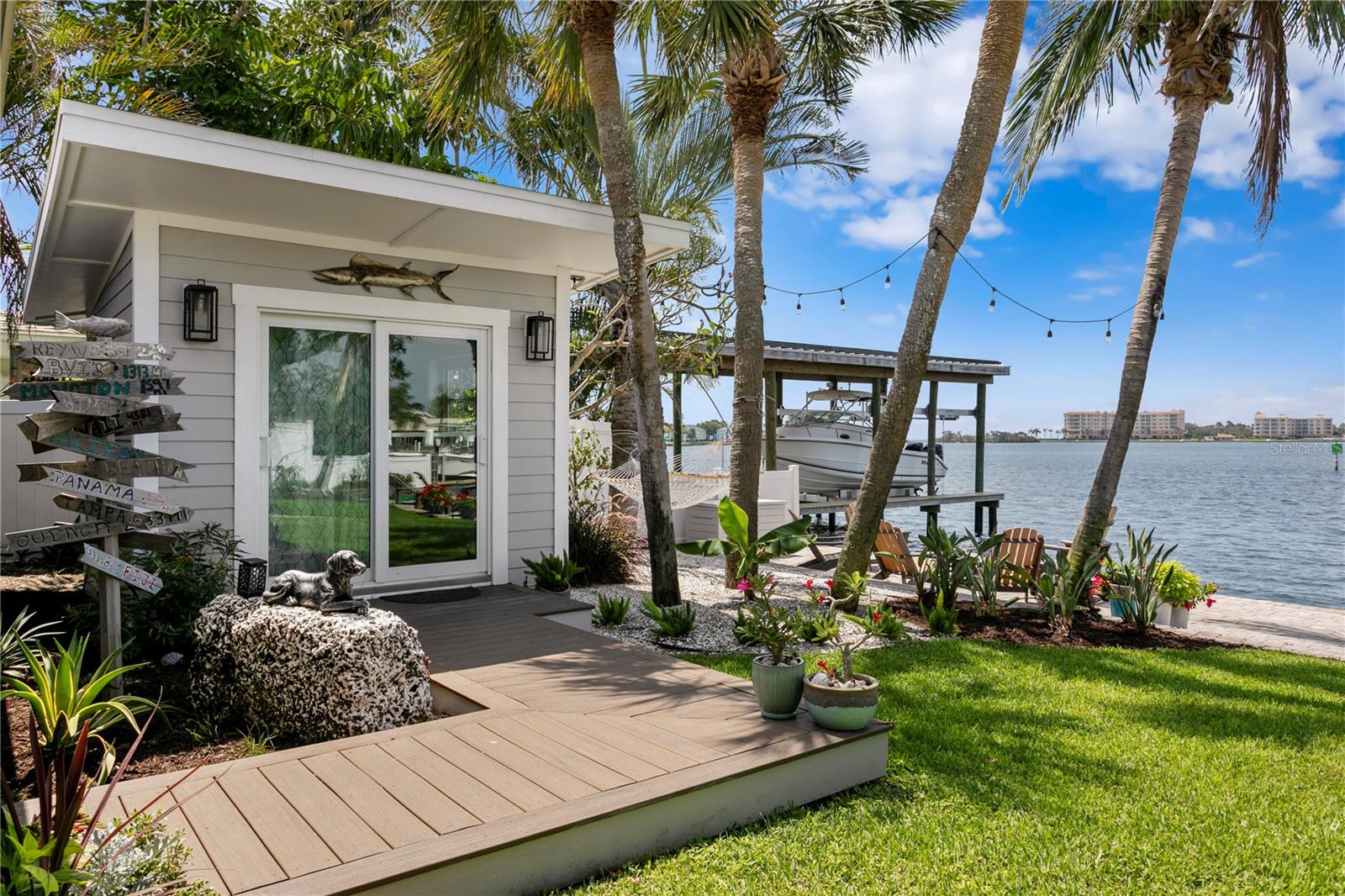 Listing photo id 36 for 4649 Neptune Drive Se