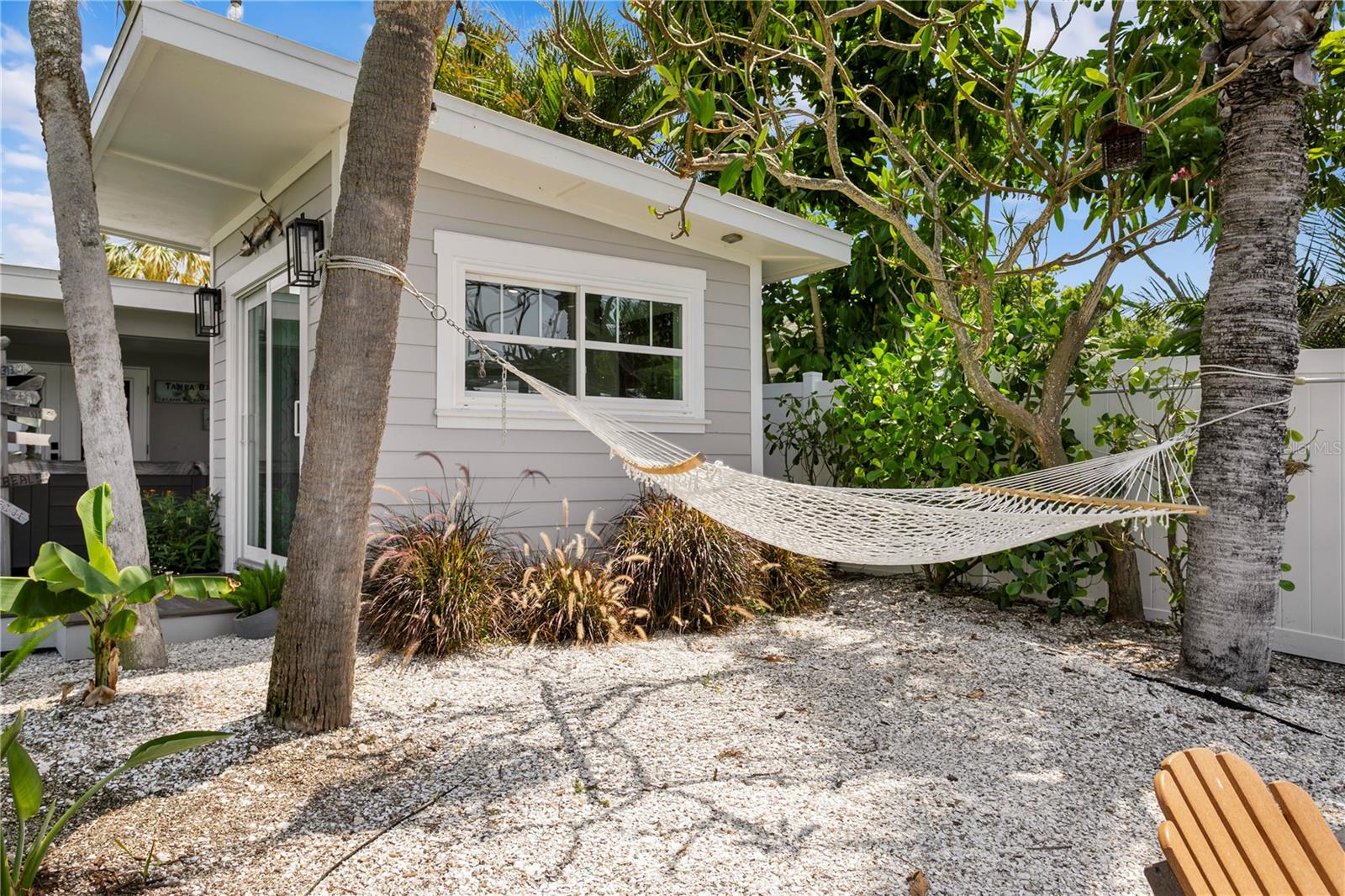 Listing photo id 40 for 4649 Neptune Drive Se