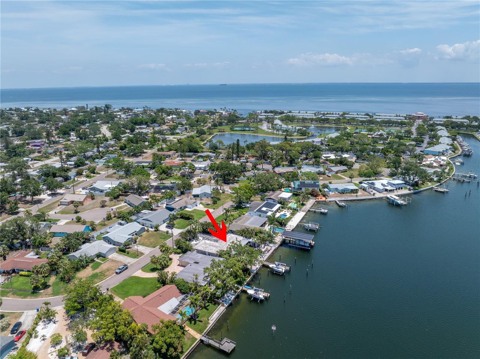 Listing photo id 51 for 4649 Neptune Drive Se
