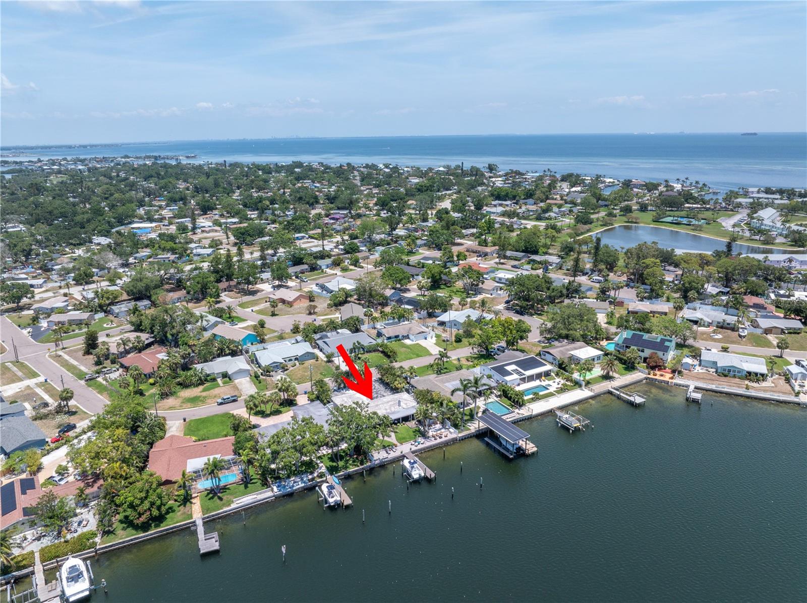 Listing photo id 52 for 4649 Neptune Drive Se