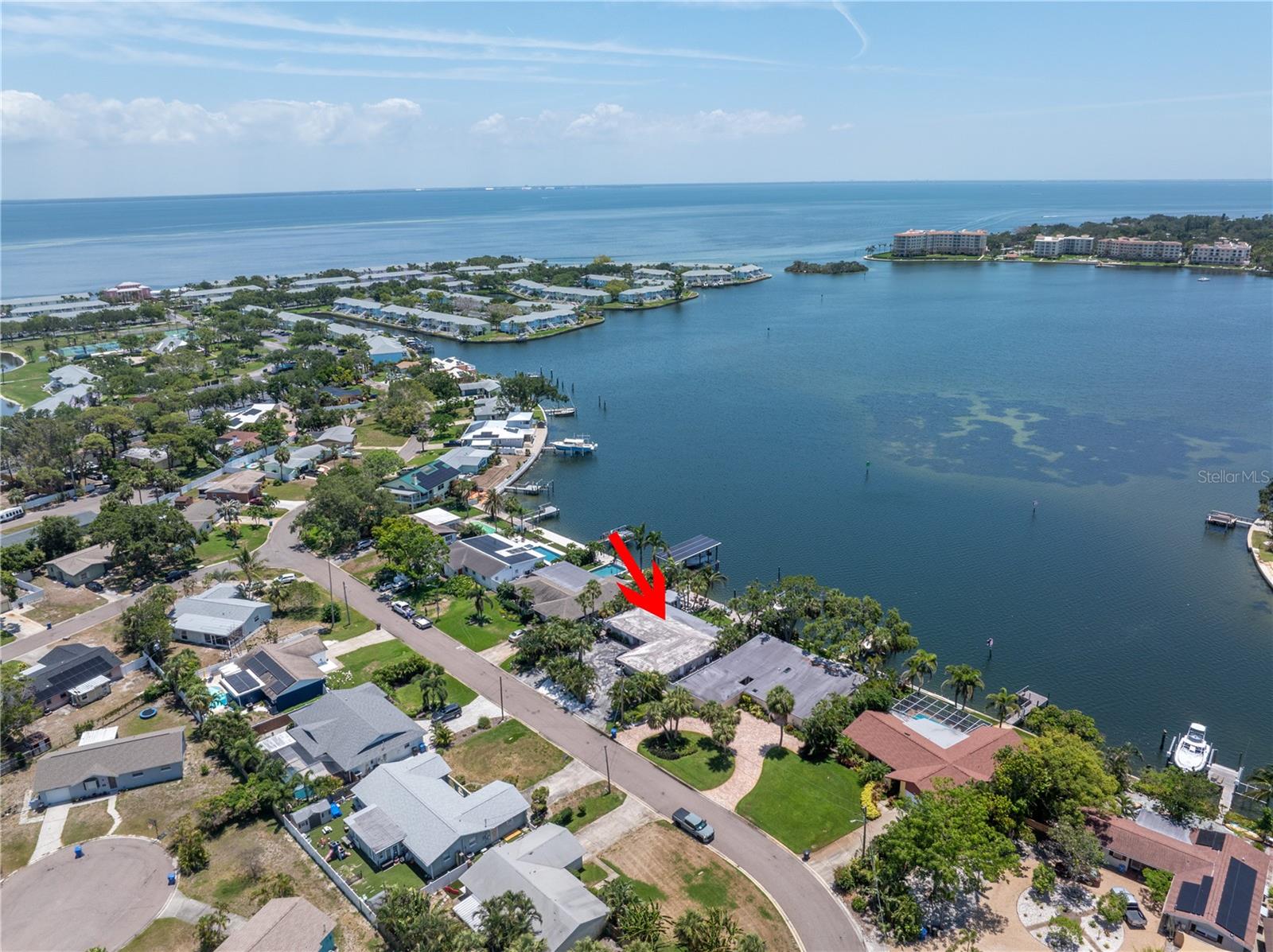 Listing photo id 55 for 4649 Neptune Drive Se