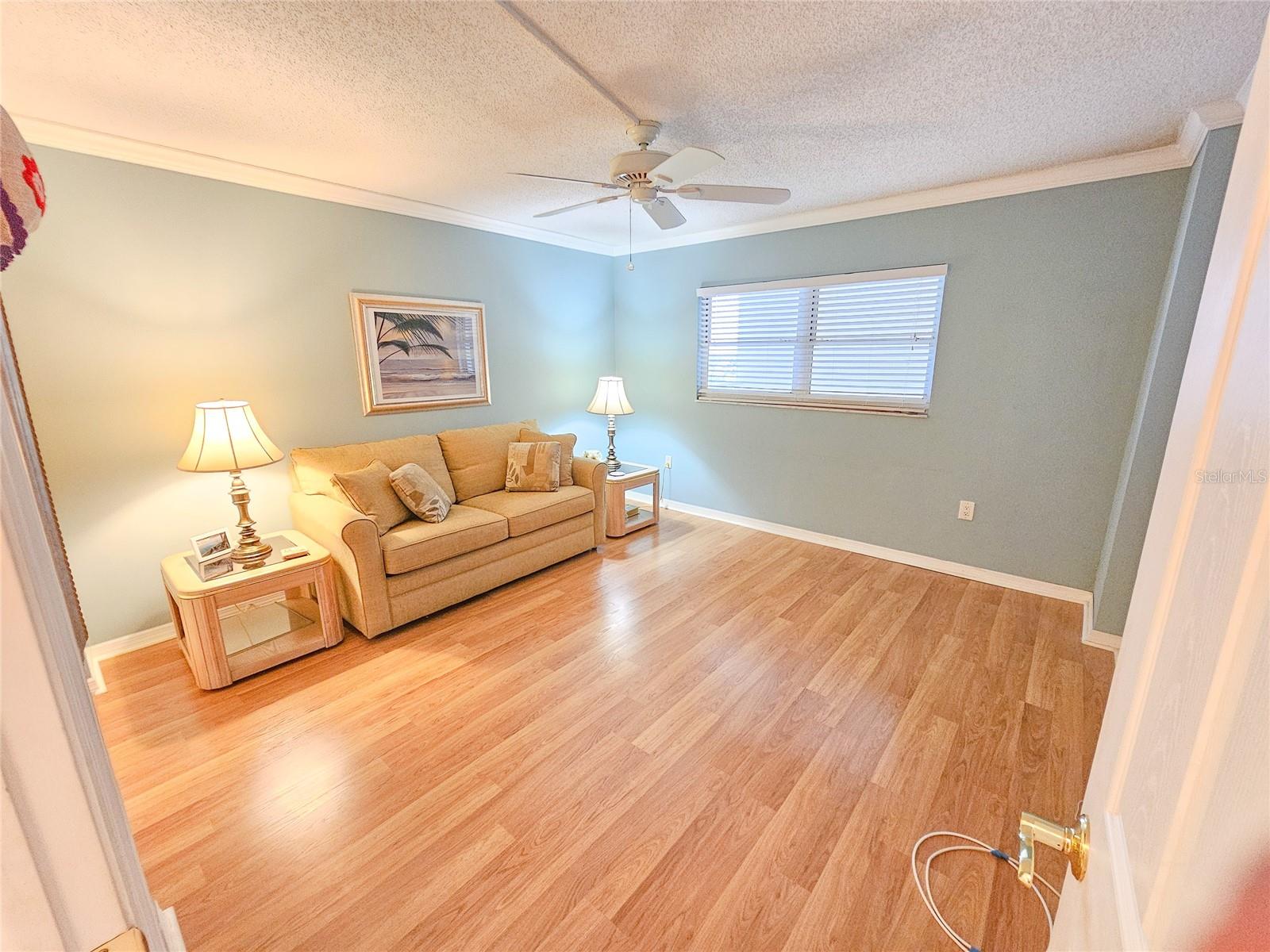 Image 20 of 36 For 6060 Shore Drive S 906