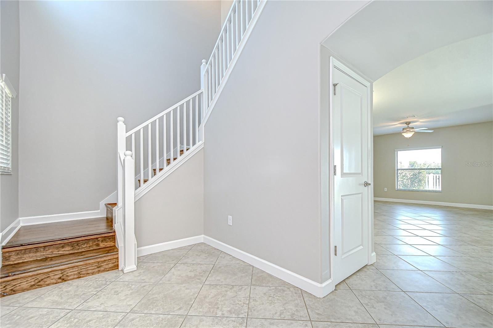 Image 15 of 29 For 1210 Harbour Blue Street