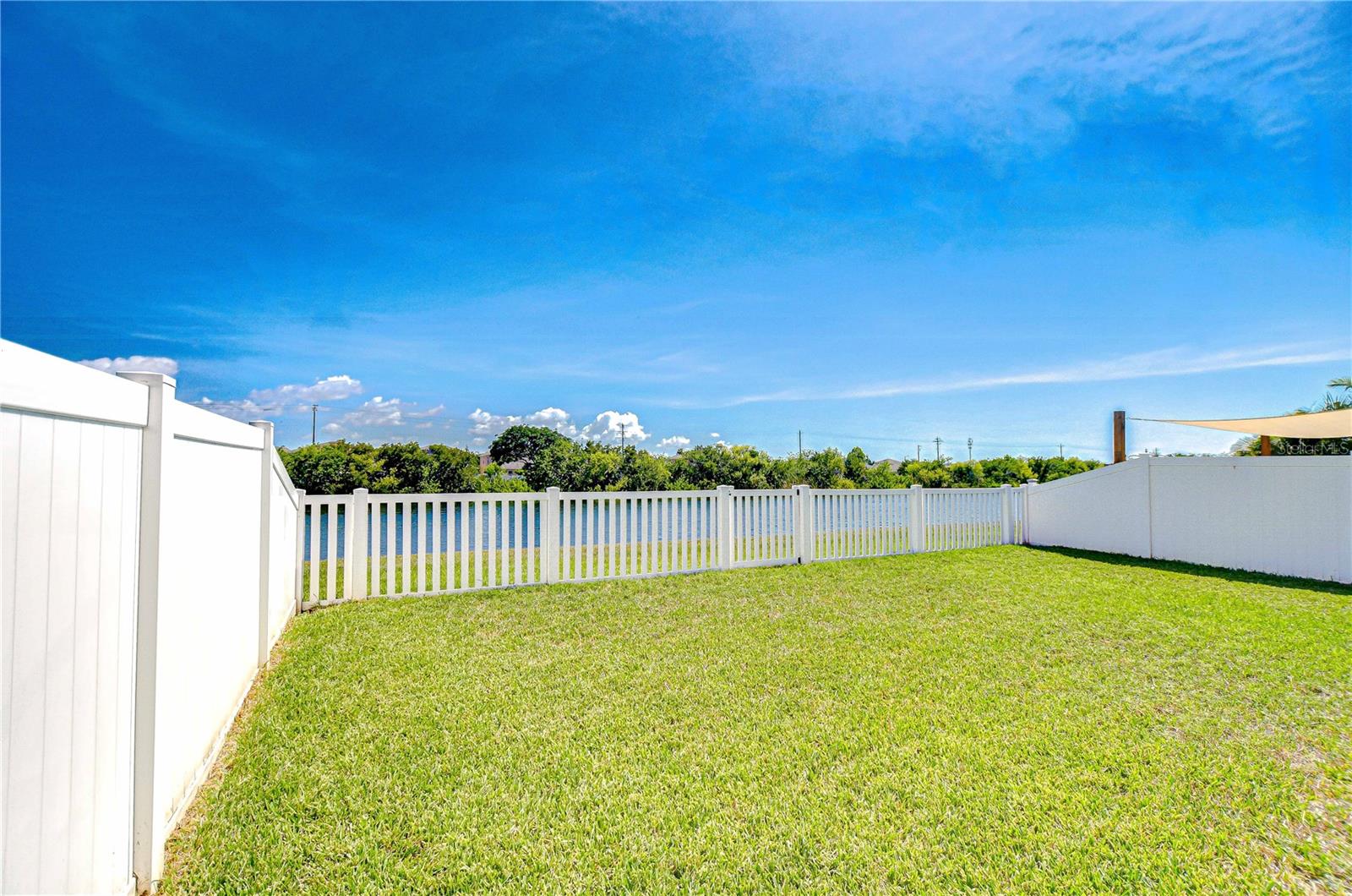 Image 24 of 29 For 1210 Harbour Blue Street