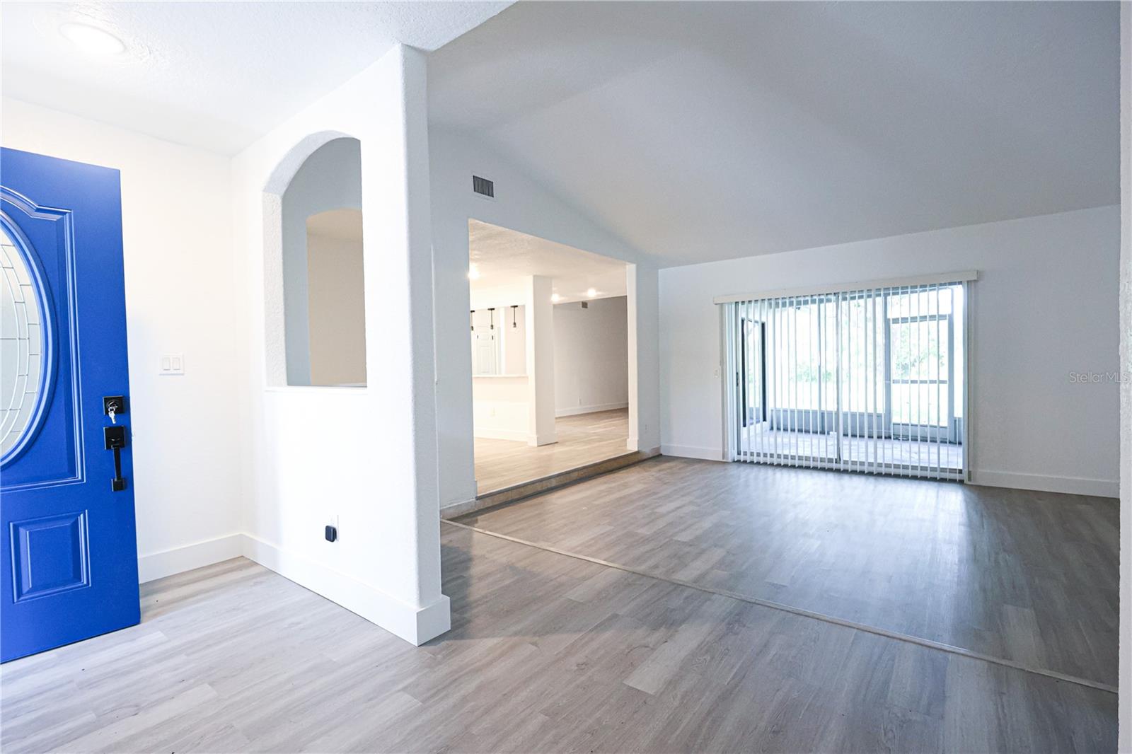 Image 7 of 42 For 4260 Saint Lawrence Drive