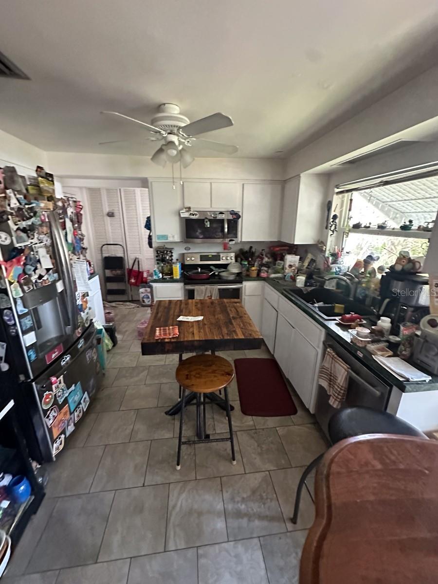 Image 10 of 19 For 1559 San Roy Drive