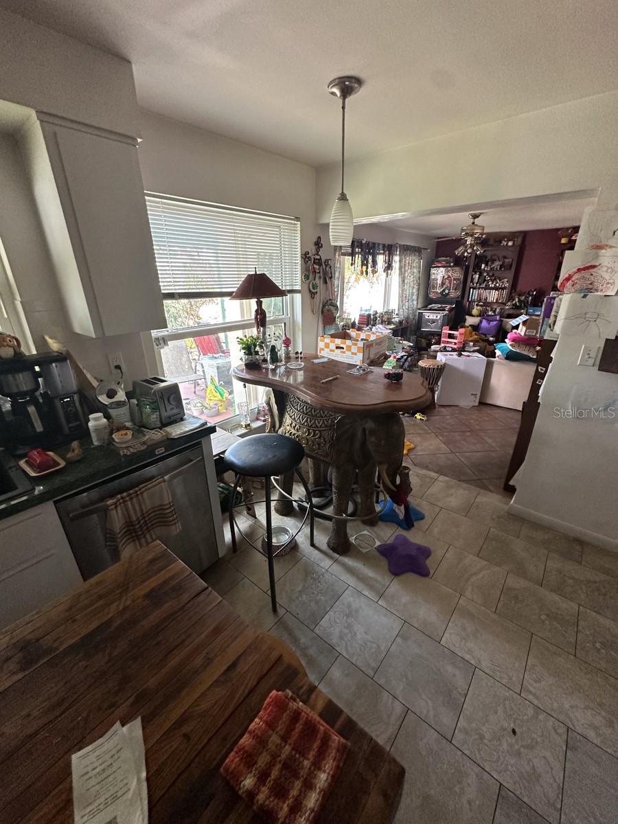 Image 9 of 19 For 1559 San Roy Drive