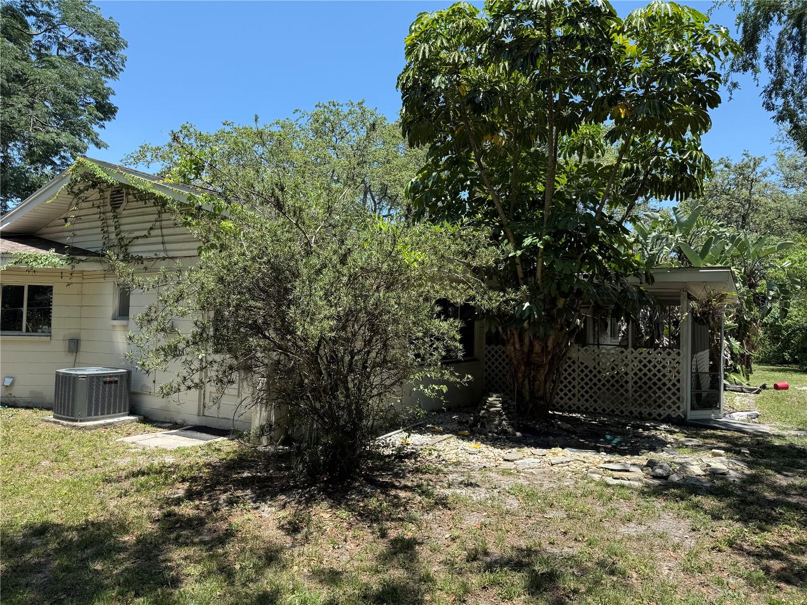 Image 17 of 18 For 7601 Pine Hill Drive