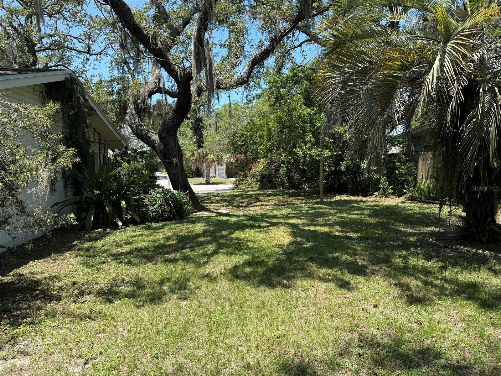 Image 9 of 18 For 7601 Pine Hill Drive