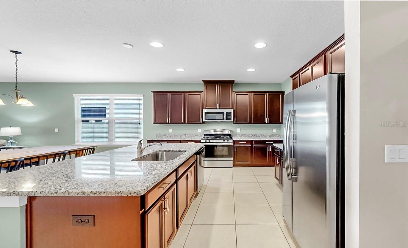 Image 26 of 52 For 17610 Buckingham Garden Drive