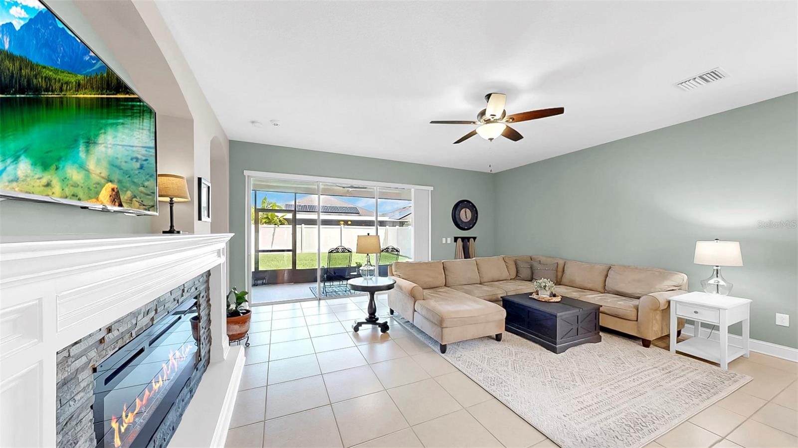Image 36 of 52 For 17610 Buckingham Garden Drive
