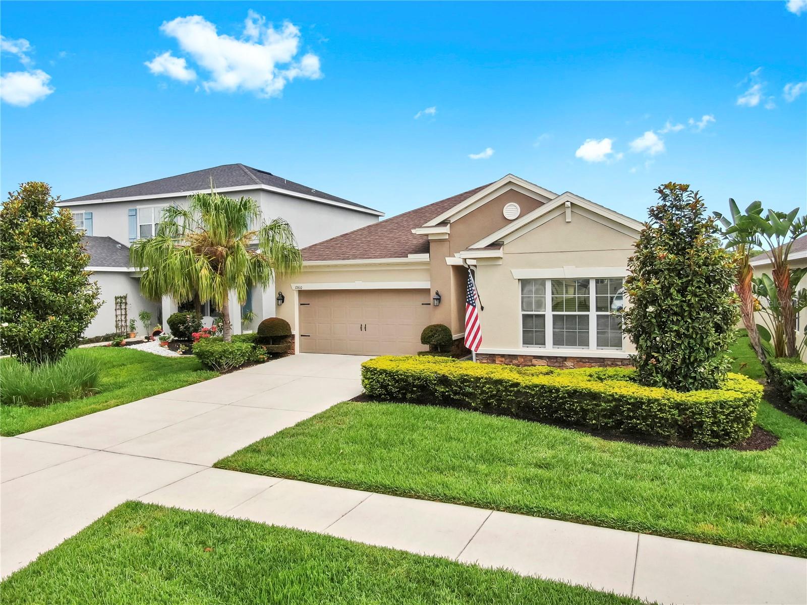 Image 4 of 52 For 17610 Buckingham Garden Drive