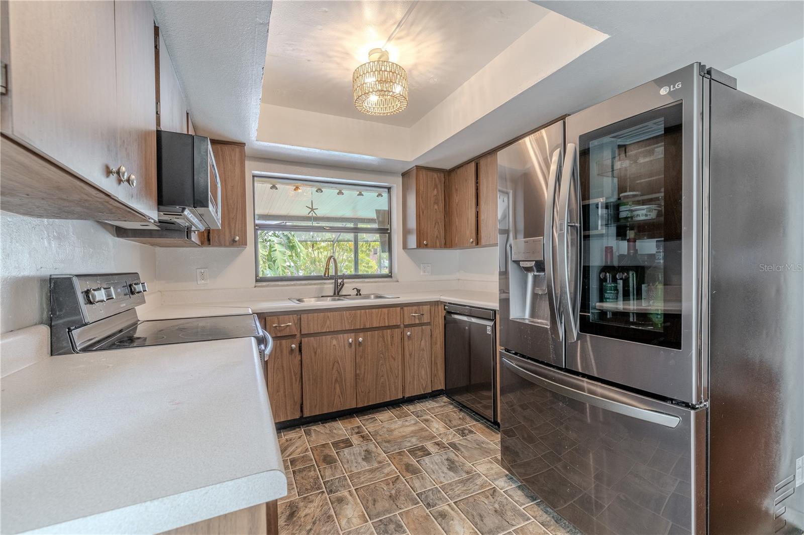 Listing photo id 16 for 3968 Orchard Hill Circle