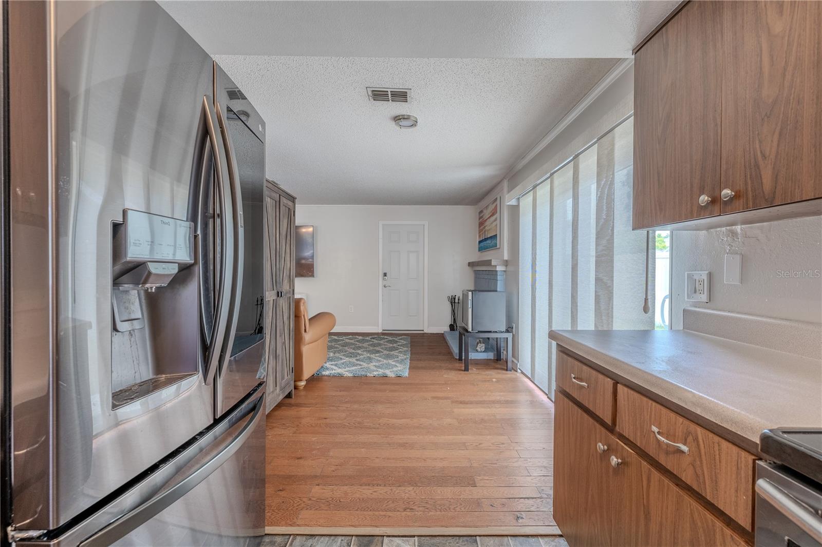Listing photo id 17 for 3968 Orchard Hill Circle