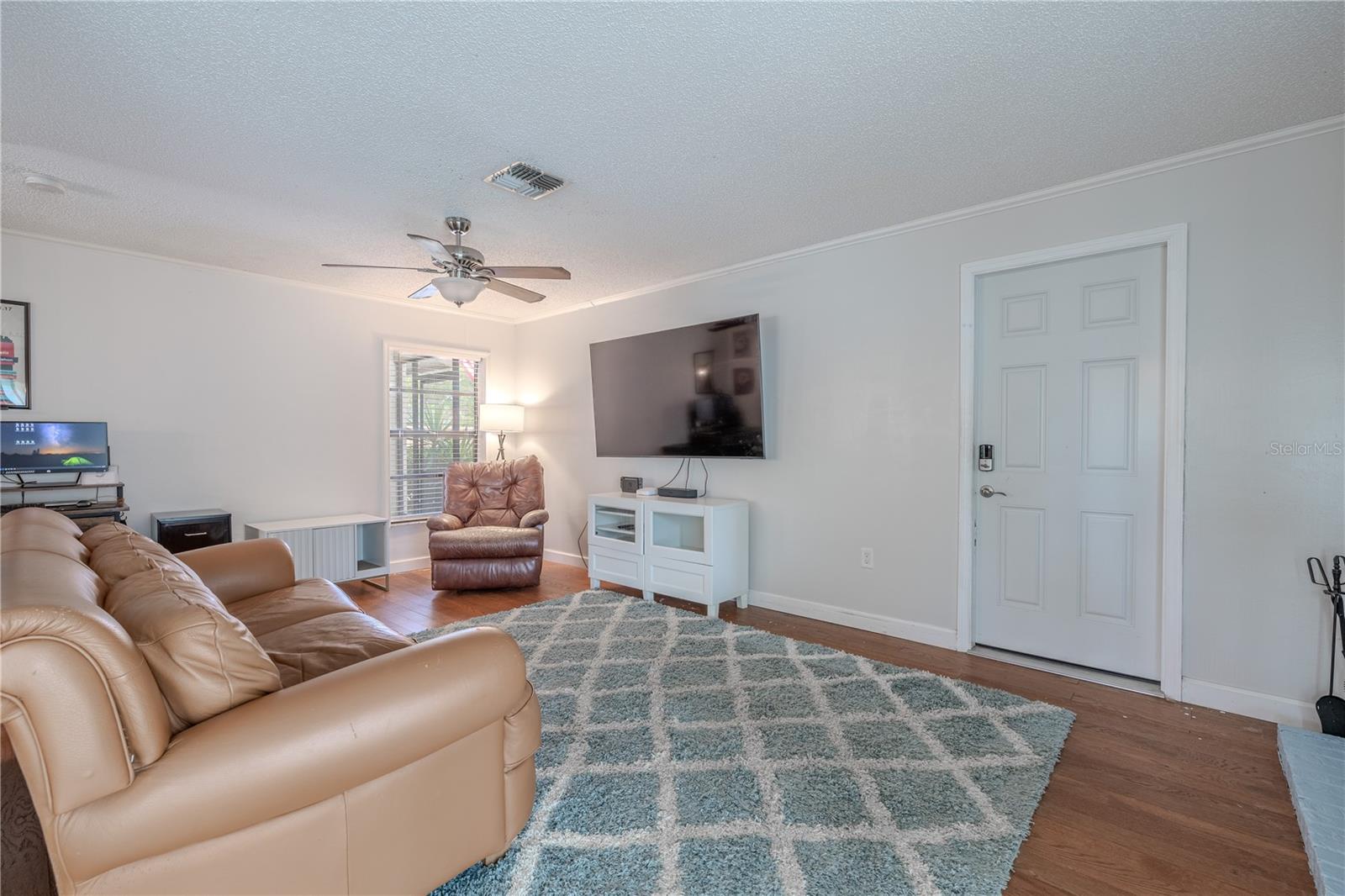 Listing photo id 18 for 3968 Orchard Hill Circle
