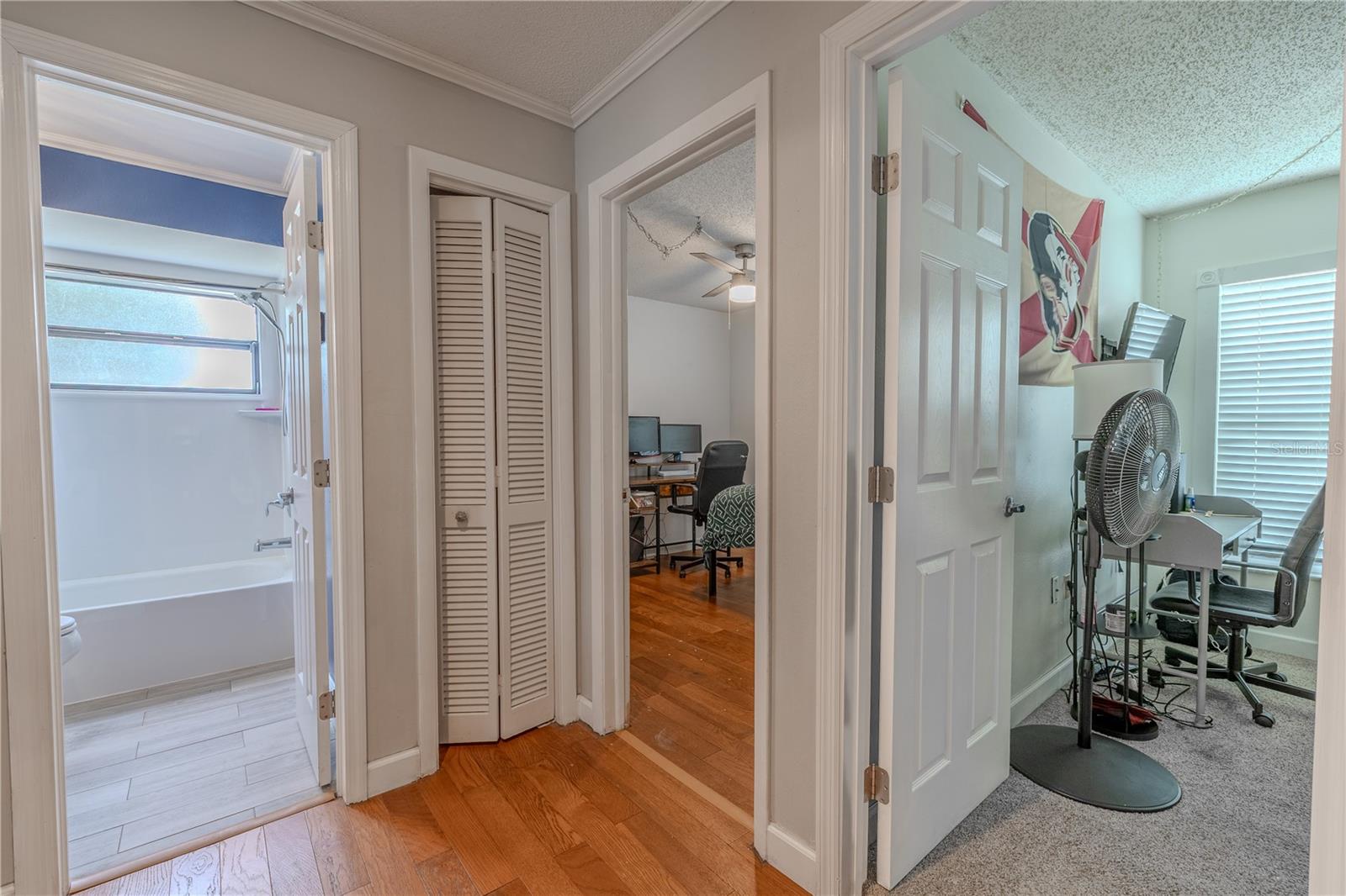 Listing photo id 19 for 3968 Orchard Hill Circle