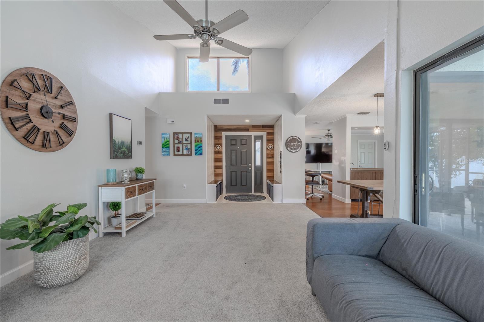 Listing photo id 3 for 3968 Orchard Hill Circle