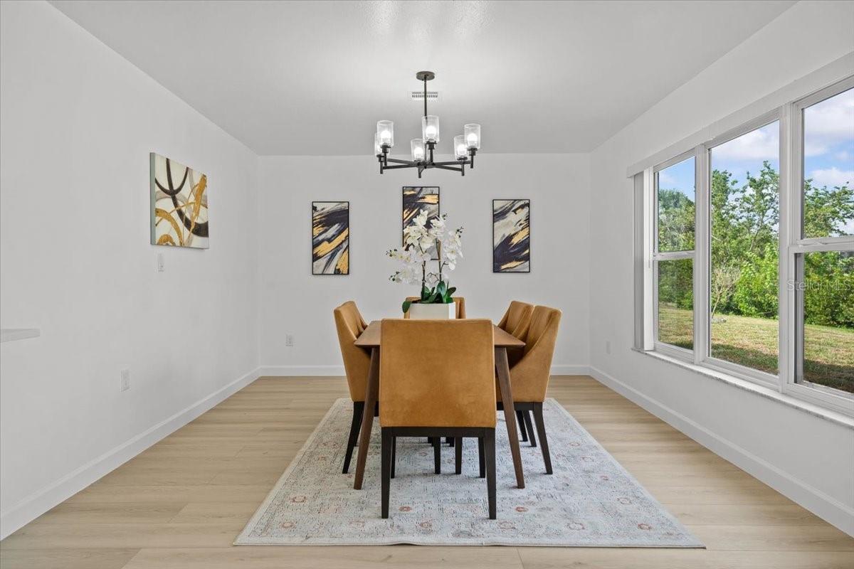 Image 16 of 36 For 4210 Palm Drive