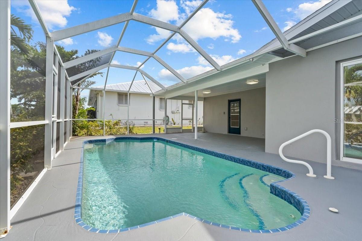 Image 30 of 36 For 4210 Palm Drive