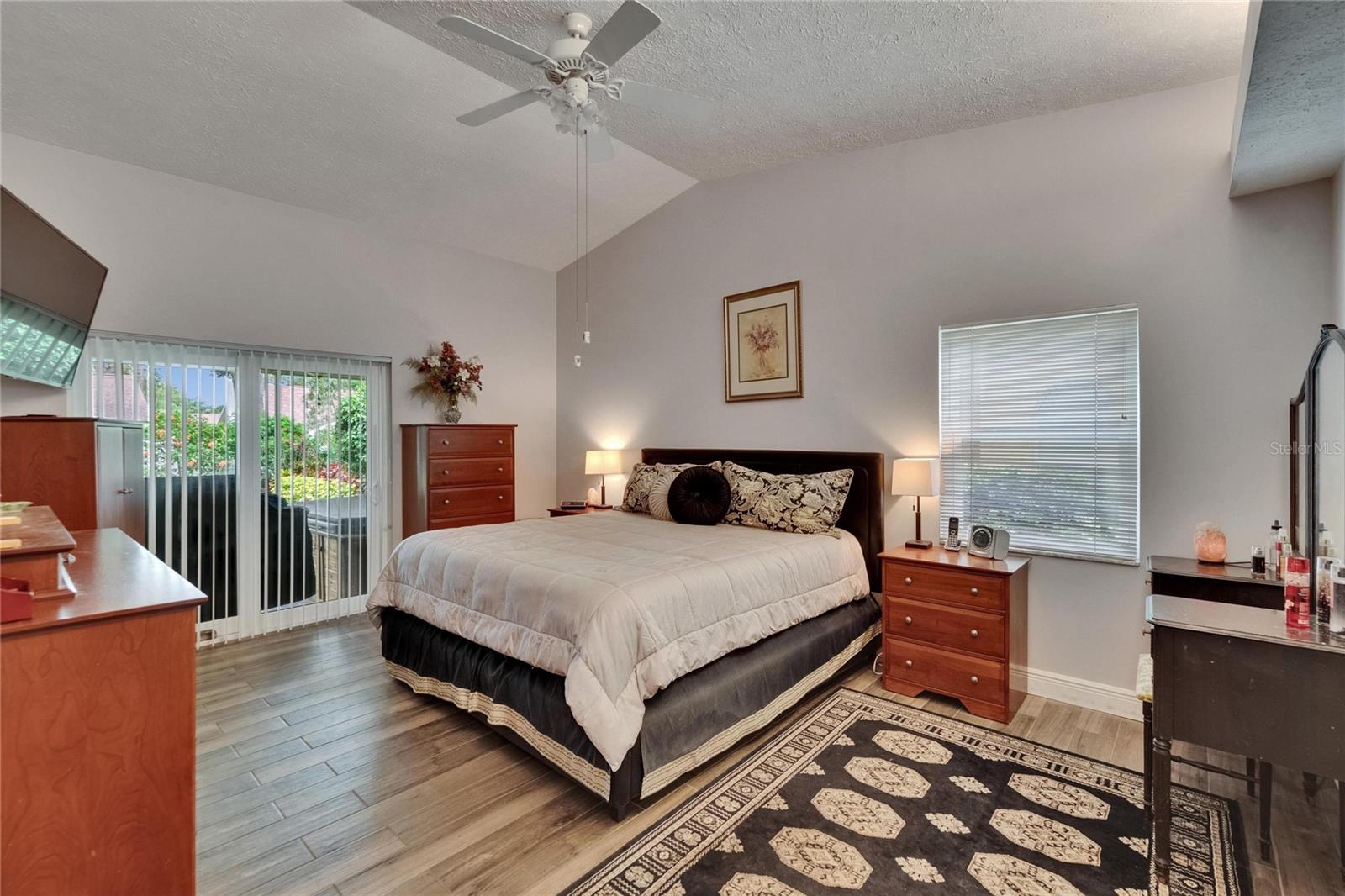 Image 11 of 57 For 905 Balsamina Drive