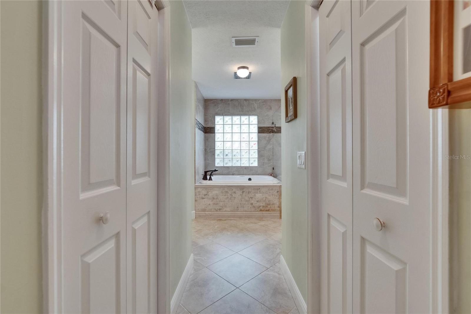 Image 14 of 57 For 905 Balsamina Drive