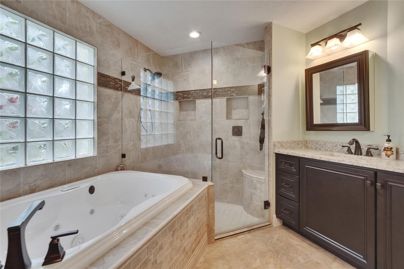 Image 17 of 57 For 905 Balsamina Drive