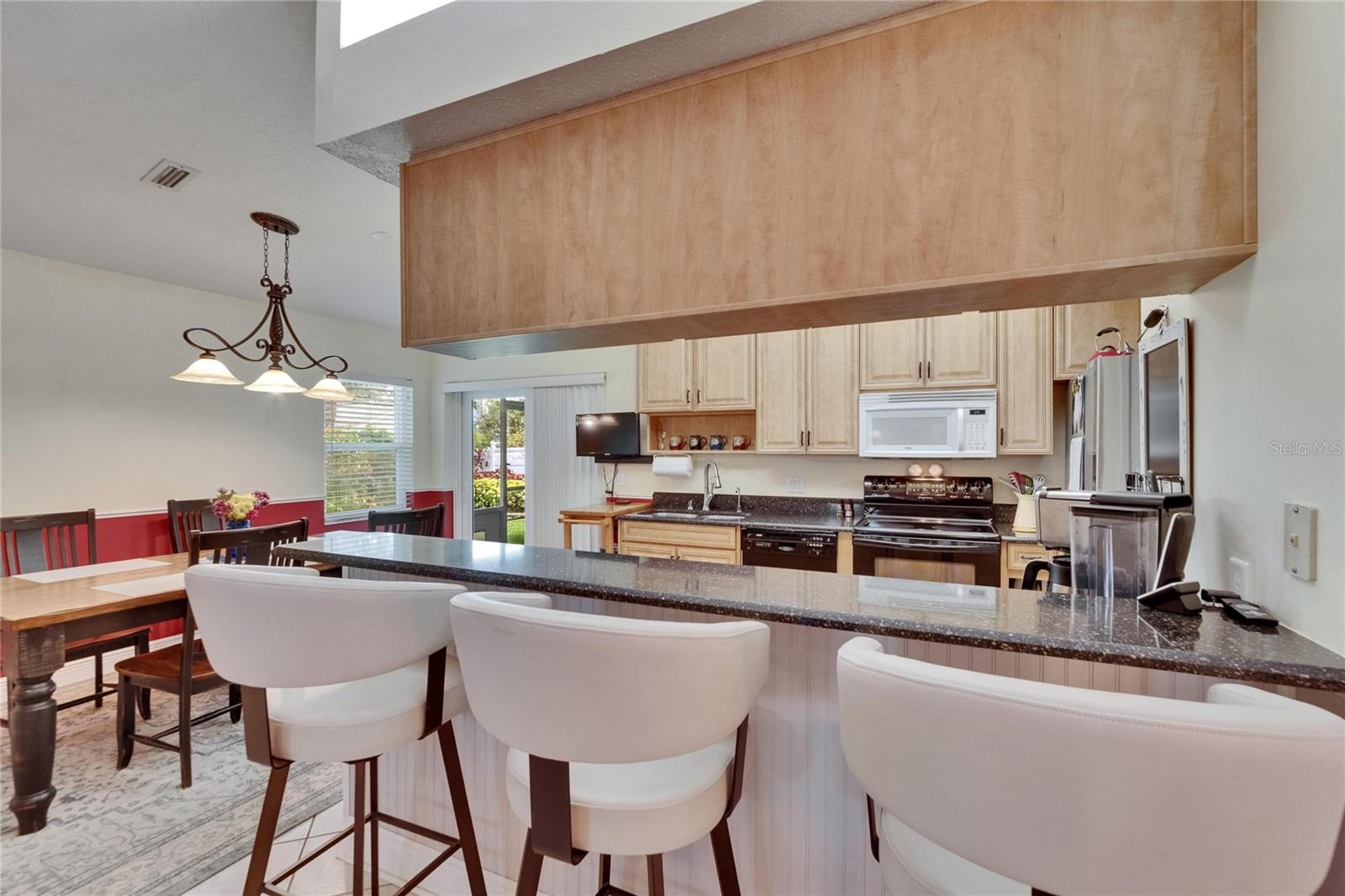 Image 26 of 57 For 905 Balsamina Drive