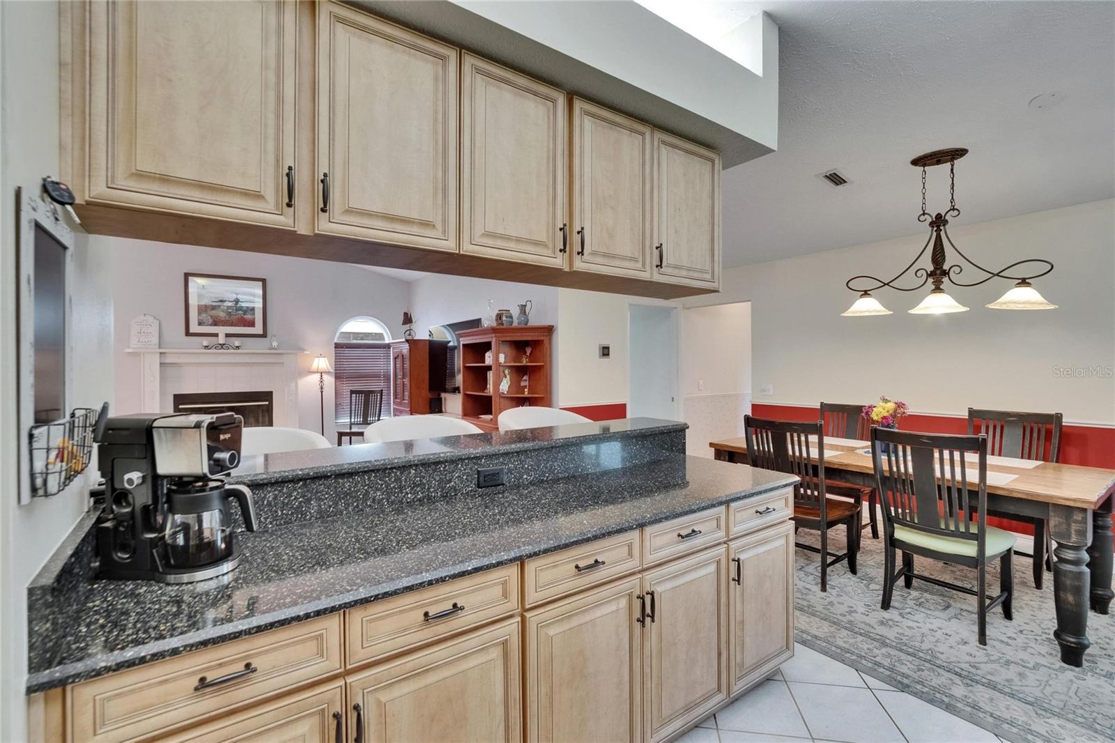 Image 33 of 57 For 905 Balsamina Drive