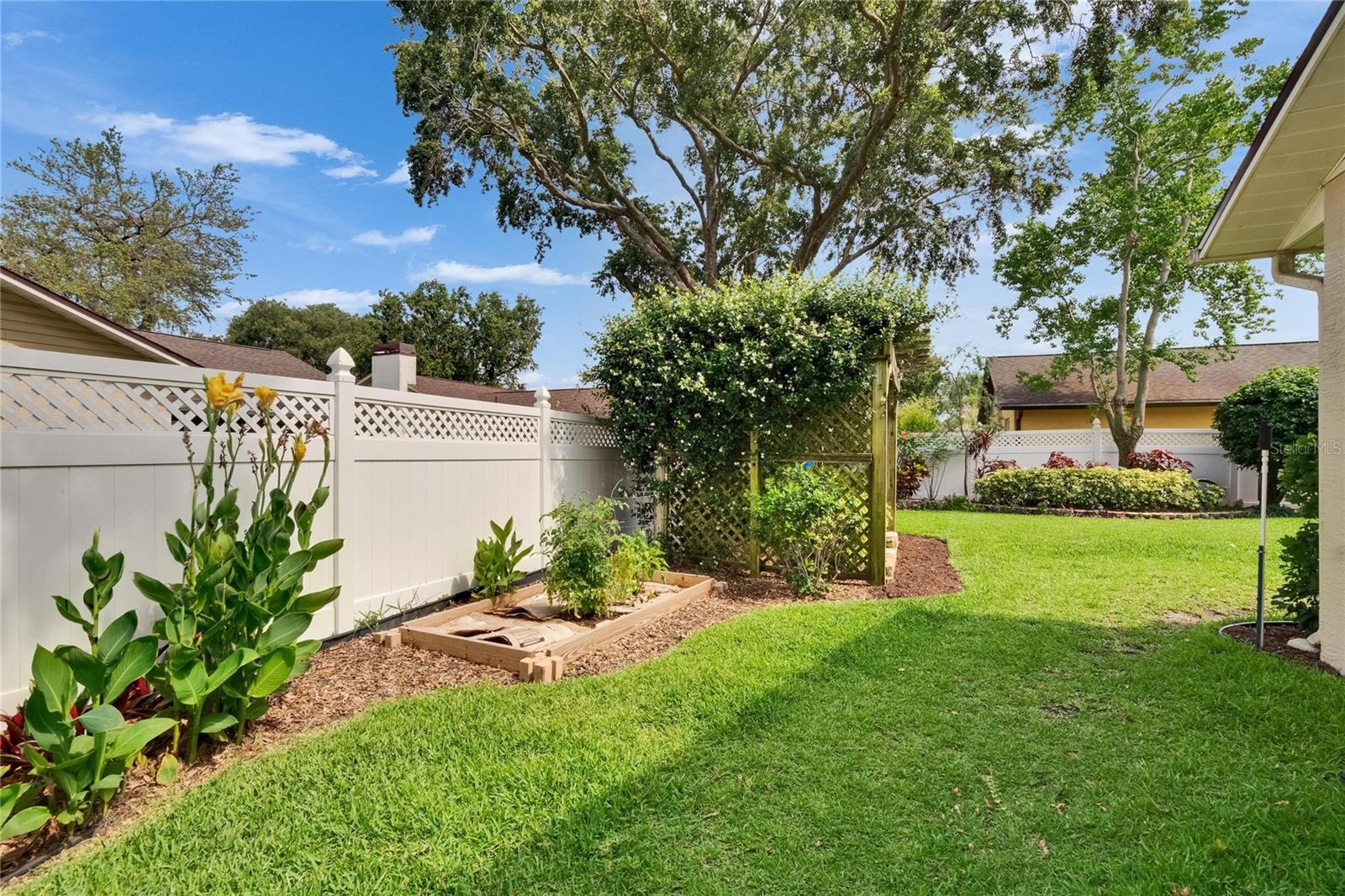 Image 56 of 57 For 905 Balsamina Drive